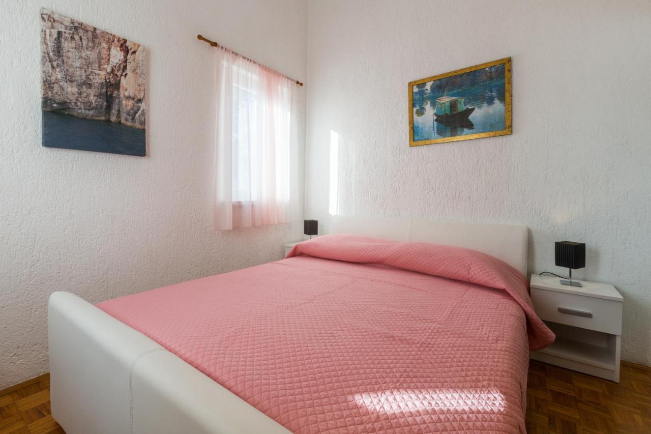 Apartments With A Parking Space Karigador, Novigrad - 2534 Buitenkant foto